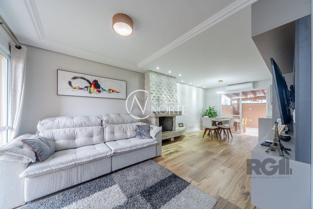 Casa de Condomínio à venda com 3 quartos, 175m², 1 suíte, 3 vagas, Rua Eroni Soares Machado no bairro Hípica em Porto Alegre