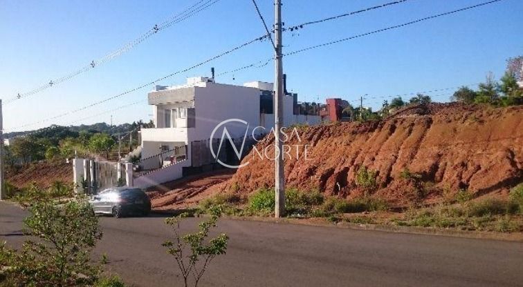 Terreno à venda  com 200m², Rua Manoel Fernandes no bairro Guarujá em Porto Alegre