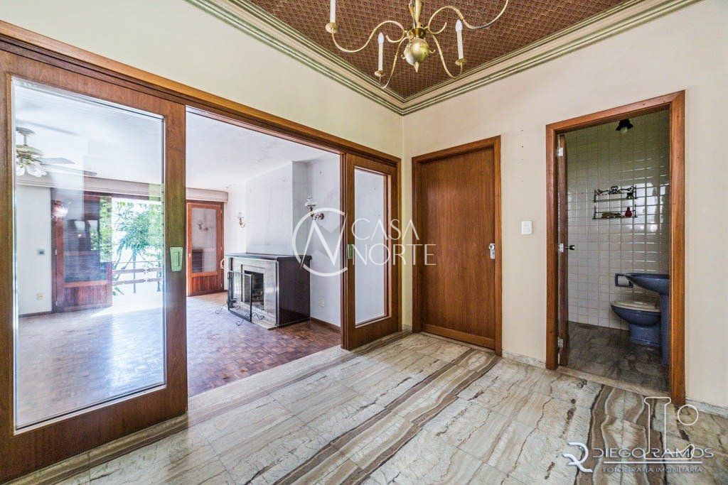 Casa à venda com 3 quartos, 450m², 1 suíte, Rua Pao de Acucar no bairro Vila Conceição em Porto Alegre