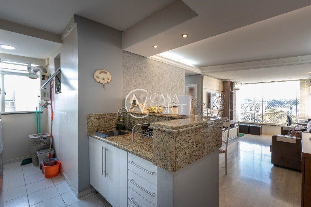 Apartamento à venda com 3 quartos, 62m², 1 vaga, Rua Xavier da Cunha no bairro Nonoai em Porto Alegre