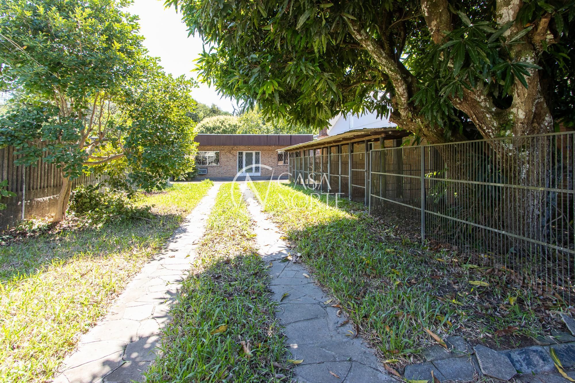 Casa à venda com 3 quartos, 100m², 4 vagas, Rua Rodolfo Breyer no bairro Belém Novo em Porto Alegre
