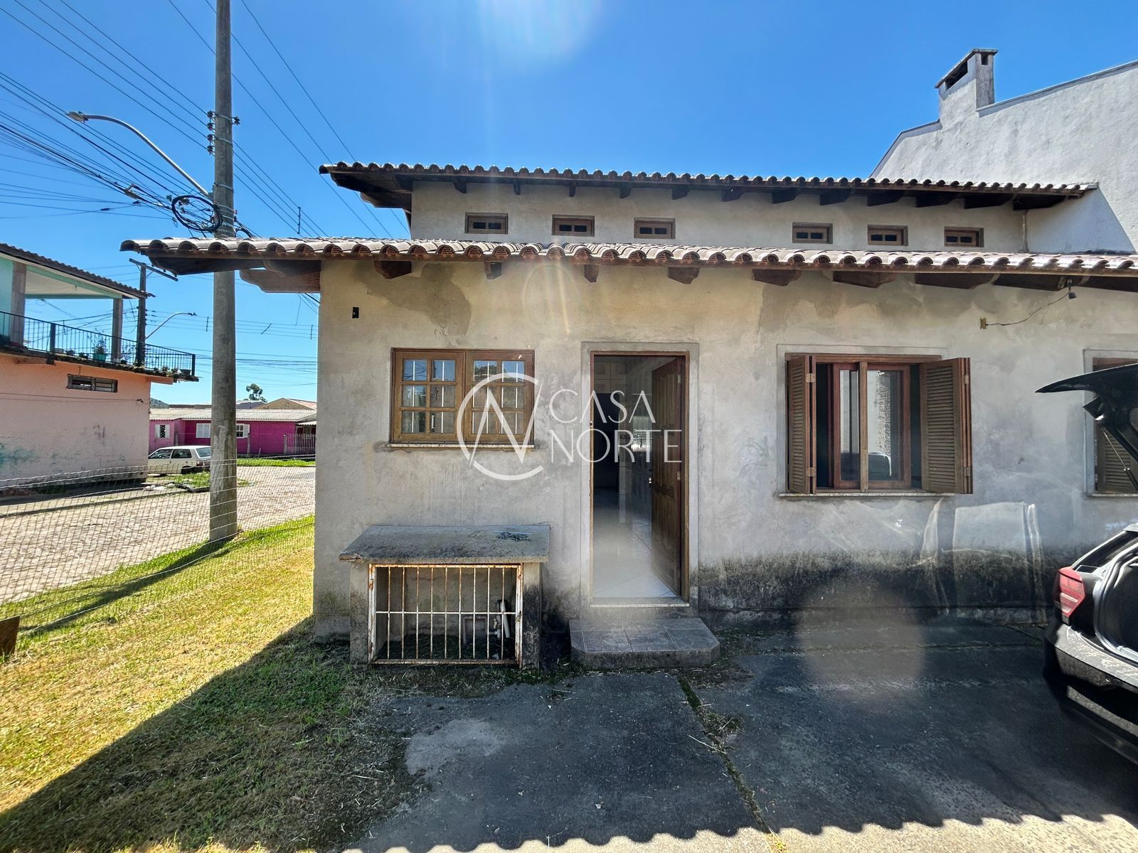 Casa à venda com 3 quartos, 110m², 2 vagas, Rua João Costi no bairro Hípica em Porto Alegre