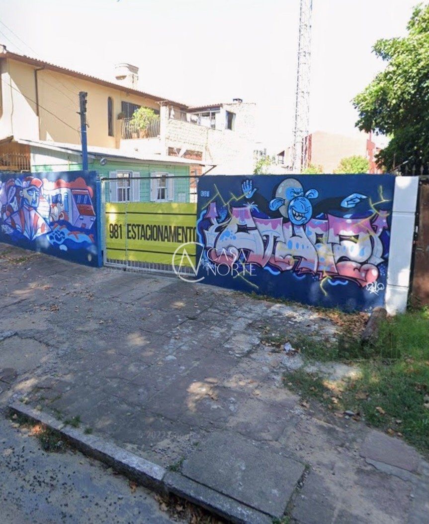 Terreno à venda  com 1012m², Rua Doutor Barcelos no bairro Tristeza em Porto Alegre
