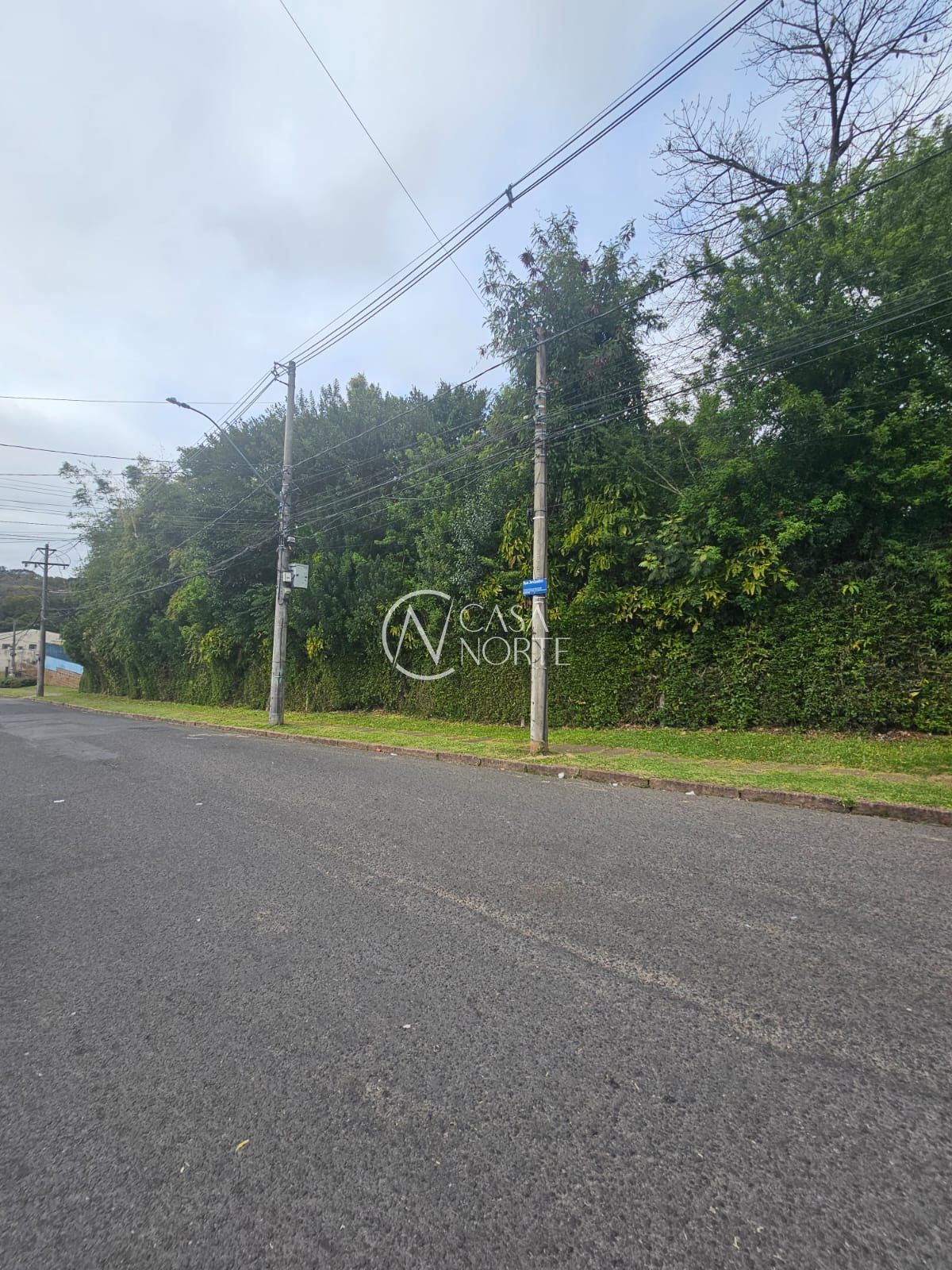 Terreno à venda  com 1470m², Rua Jerusalém no bairro Bom Jesus em Porto Alegre