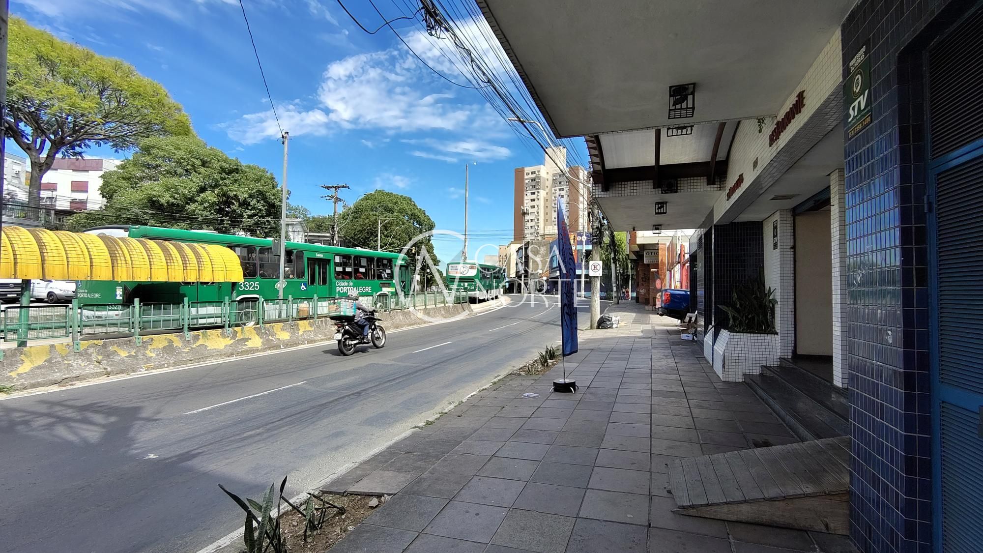 Sala Comercial à venda com 1 quarto, 26m², Avenida Bento Gonçalves no bairro Partenon em Porto Alegre