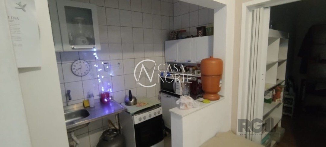 Apartamento à venda com 1 quarto, 35m², 1 suíte, Avenida Cristóvão Colombo no bairro Independência em Porto Alegre