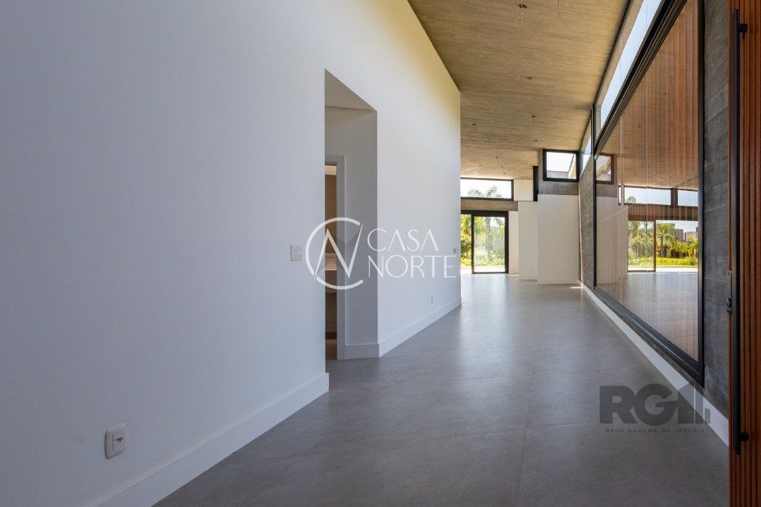 Casa de Condomínio à venda com 4 quartos, 389m², 4 suítes, 4 vagas, Avenida Juca Batista no bairro Terraville em Porto Alegre
