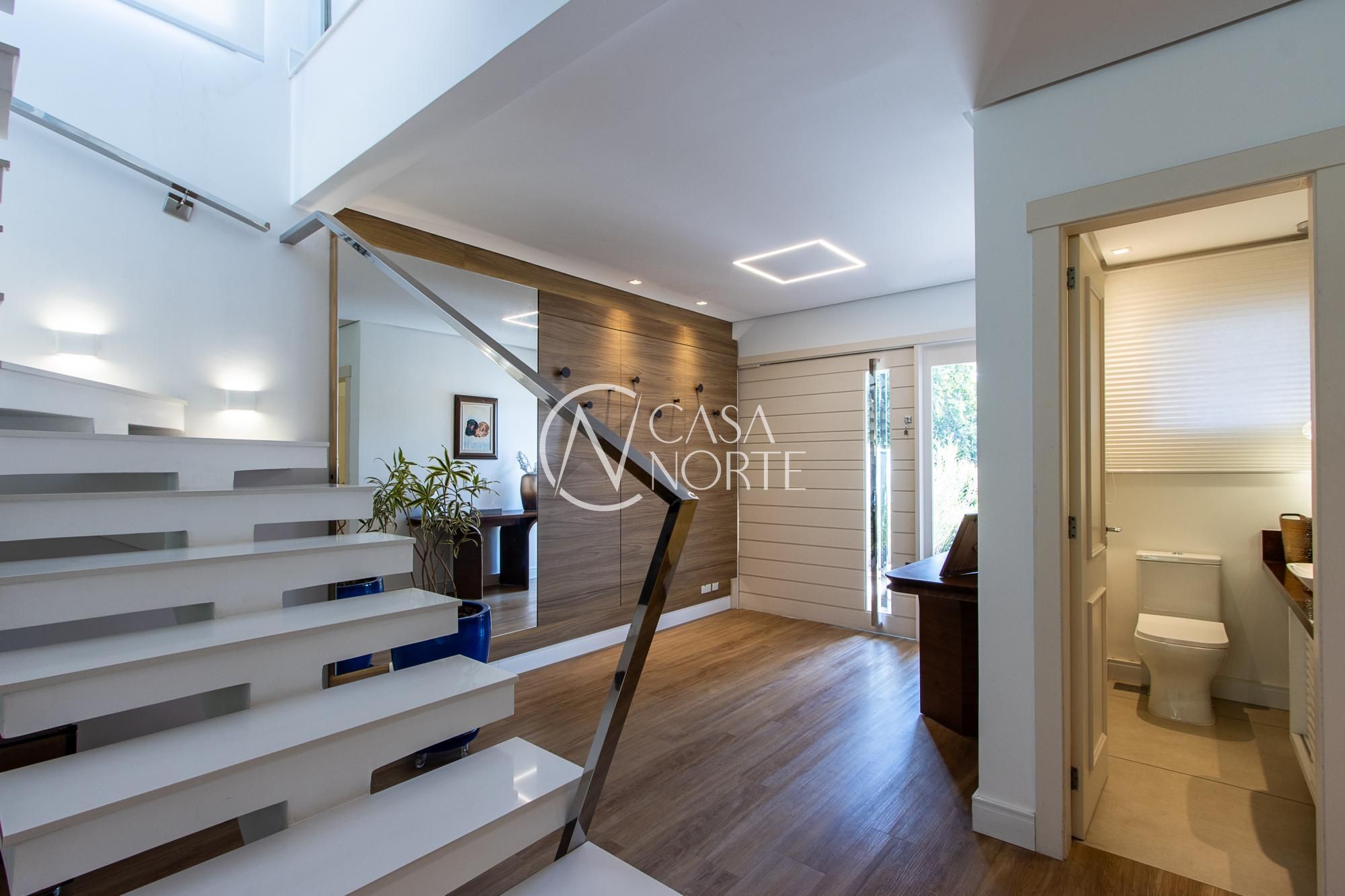 Casa de Condomínio à venda com 3 quartos, 216m², 1 suíte, 4 vagas, Avenida Juca Batista no bairro Terraville em Porto Alegre