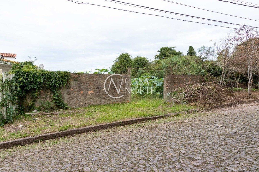 Terreno à venda  com 590m², Rua Coroados no bairro Vila Assunção em Porto Alegre