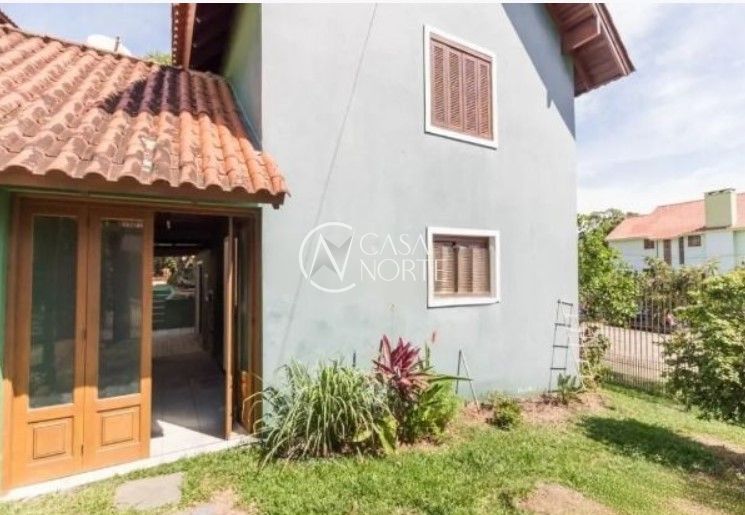 Casa à venda com 4 quartos, 220m², 1 suíte, 4 vagas, Rua Ines Vinhas no bairro Espírito Santo em Porto Alegre