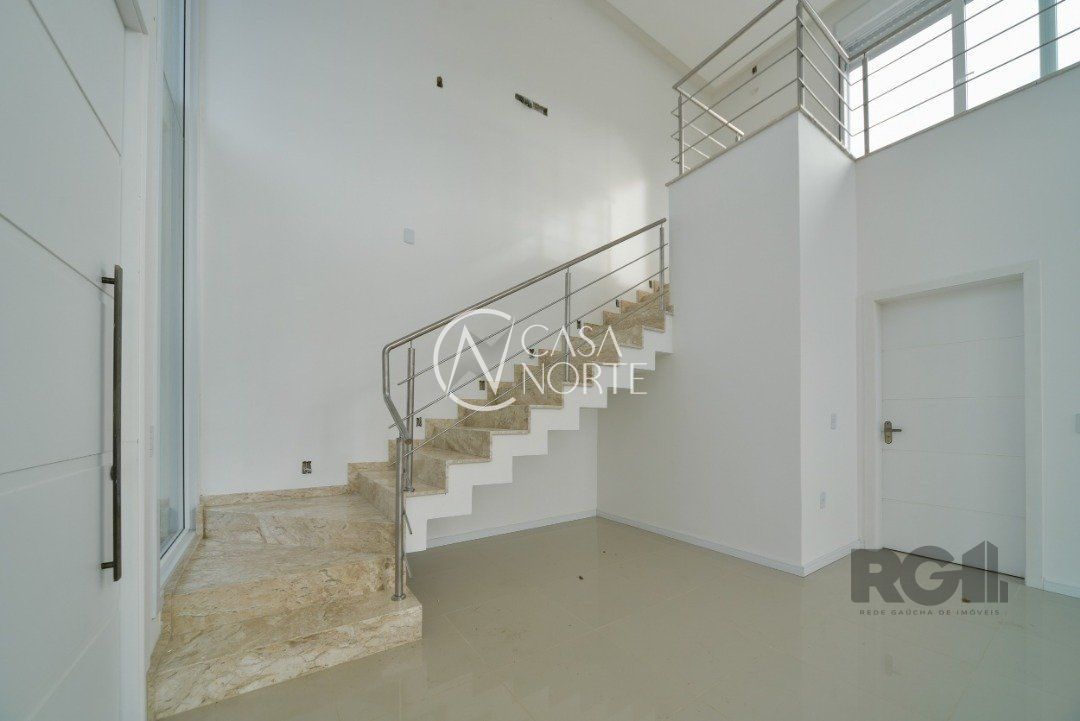 Casa à venda com 3 quartos, 287m², 1 suíte, 3 vagas, Rua Professor Emílio Meyer no bairro Vila Conceição em Porto Alegre