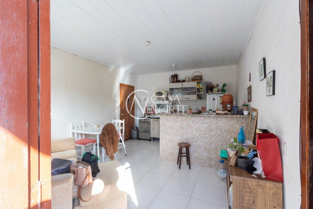 Casa à venda com 6 quartos, 240m², 3 suítes, 2 vagas, Avenida Ester no bairro Glória em Porto Alegre
