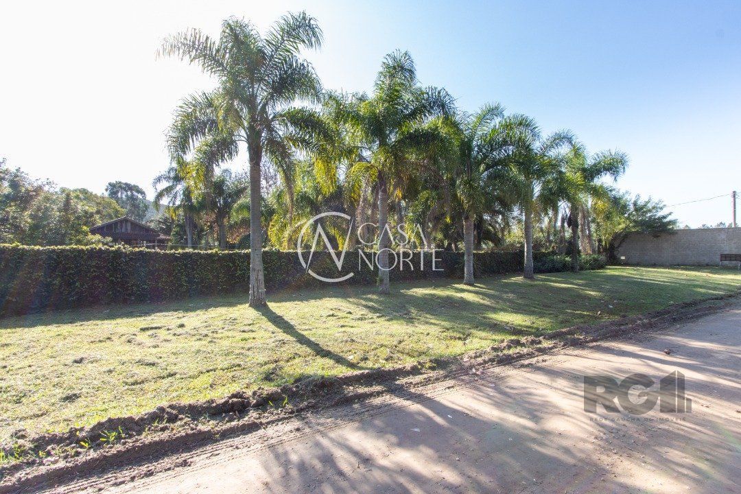 Sítio à venda com 2 quartos, 3060m², 5 vagas, Rua Flávio Garrafielo no bairro São Caetano em Porto Alegre