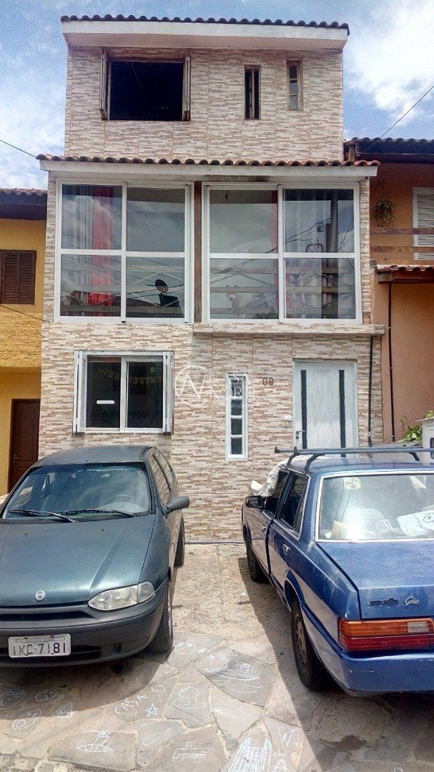 Casa de Condomínio à venda com 4 quartos, 180m², 2 vagas, Avenida da Serraria no bairro Espírito Santo em Porto Alegre