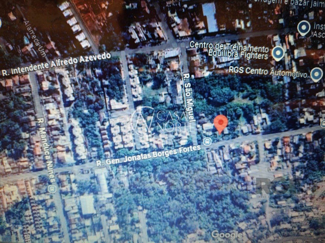 Terreno à venda  com 605m², Rua General Jonathas Borges Fortes no bairro Glória em Porto Alegre