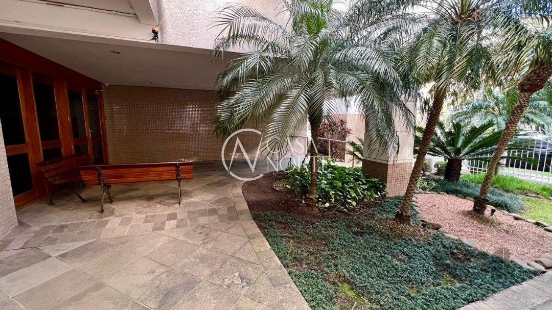 Apartamento à venda com 3 quartos, 83m², 1 suíte, 1 vaga, Rua Domingos Crescencio no bairro Santana em Porto Alegre