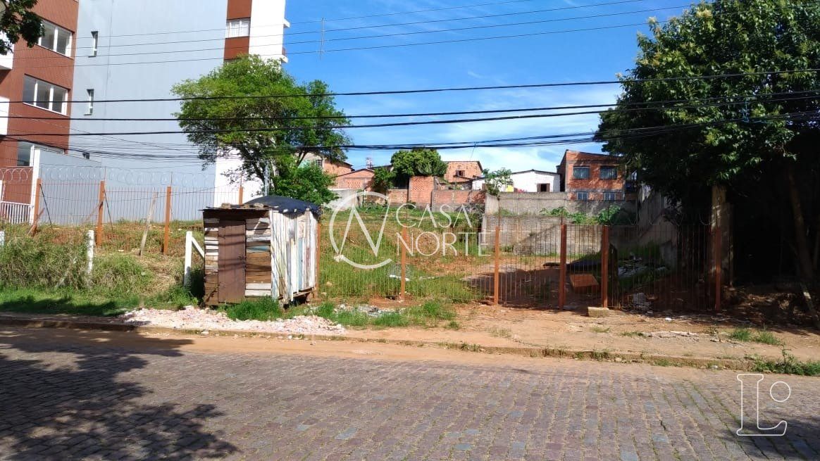 Terreno à venda  com 572m², Rua Doutor Barcelos no bairro Tristeza em Porto Alegre