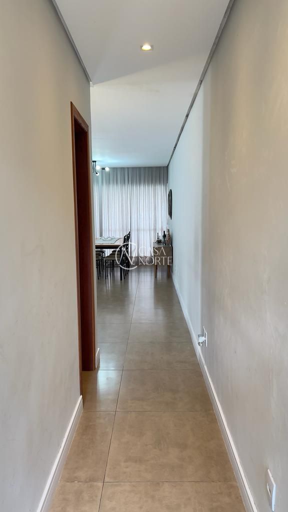 Casa à venda com 2 quartos, 98m², 1 suíte, 3 vagas, Rua Sargento Bruno Feldmann no bairro Guarujá em Porto Alegre