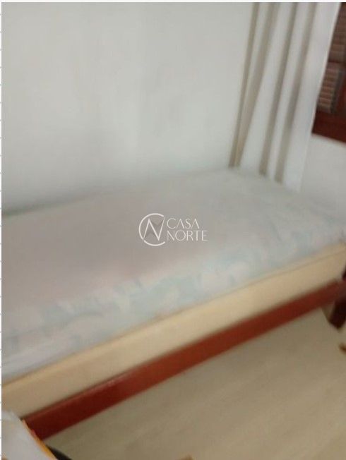 Casa de Condomínio à venda com 2 quartos, 60m², 1 vaga, Avenida Monte Cristo no bairro Vila Nova em Porto Alegre