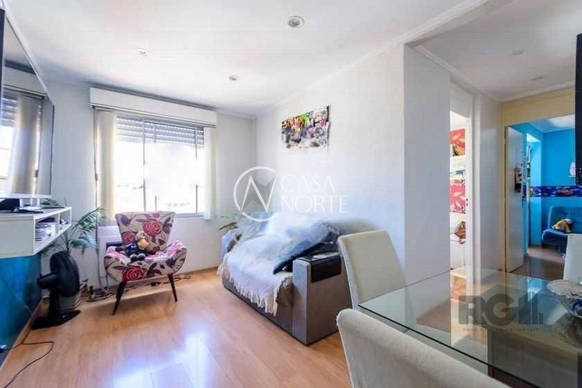 Apartamento à venda com 2 quartos, 52m², 1 vaga, Avenida Romeu Samarani Ferreira no bairro Vila Nova em Porto Alegre