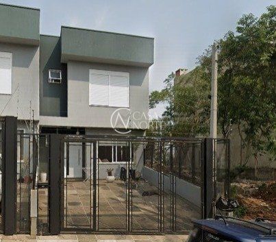 Casa à venda com 3 quartos, 100m², 1 suíte, 2 vagas, Rua Manoel Fernandes no bairro Guarujá em Porto Alegre