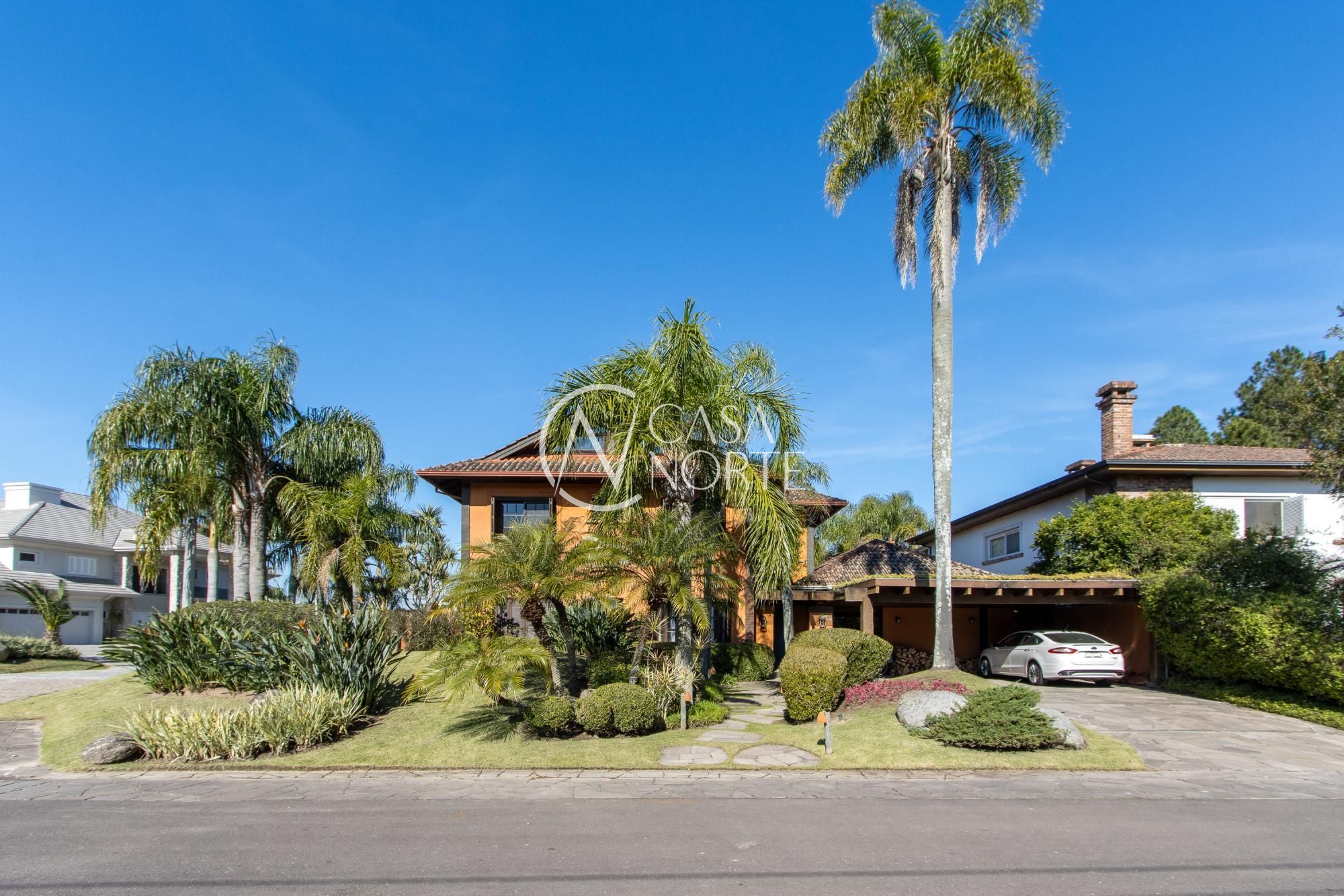 Casa de Condomínio à venda com 6 quartos, 385m², 4 suítes, 5 vagas, Avenida Juca Batista no bairro Terraville em Porto Alegre