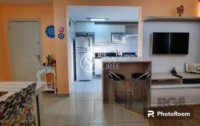 Apartamento à venda com 2 quartos, 45m², 1 vaga, Avenida Juca Batista no bairro Cavalhada em Porto Alegre