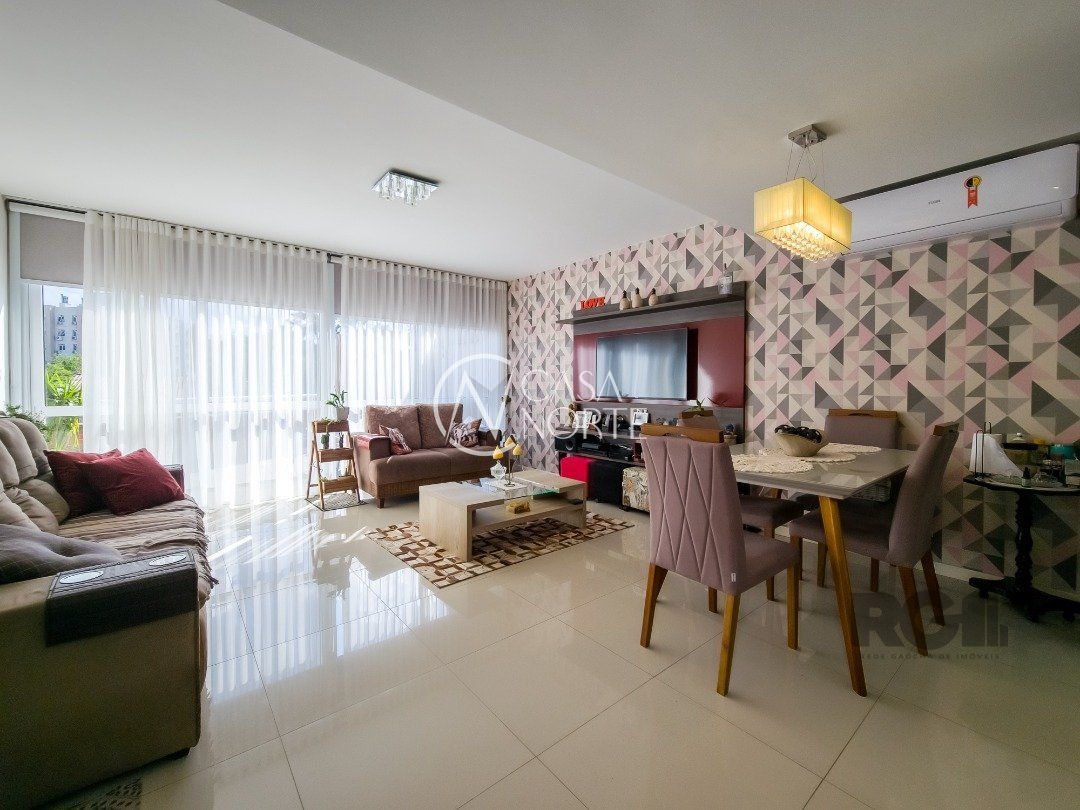 Apartamento à venda com 3 quartos, 149m², 1 suíte, 2 vagas, Rua Coronel Aristides no bairro Camaquã em Porto Alegre