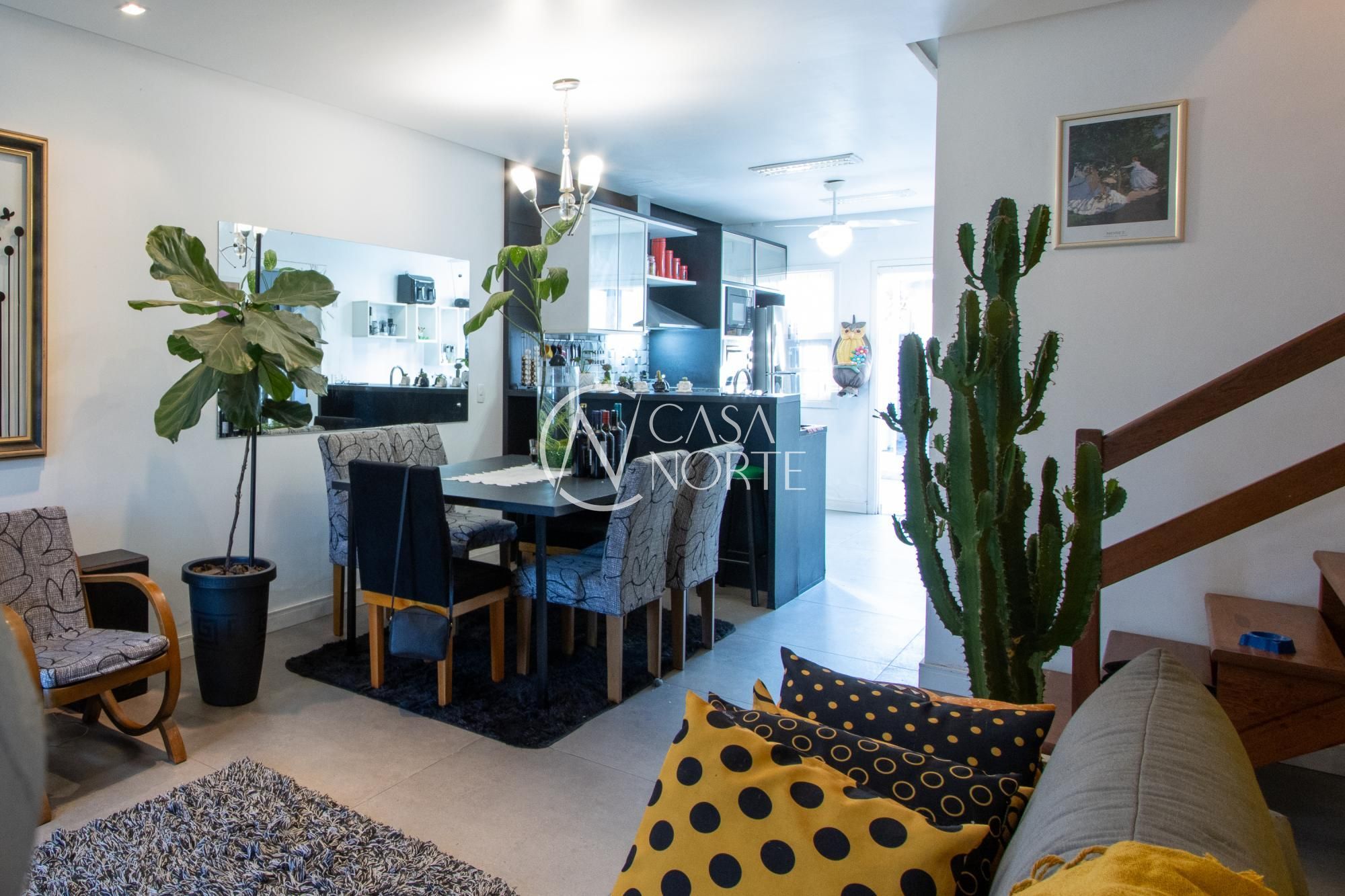 Casa à venda com 2 quartos, 115m², 1 suíte, 2 vagas, Rua Vacaria no bairro Aberta dos Morros em Porto Alegre