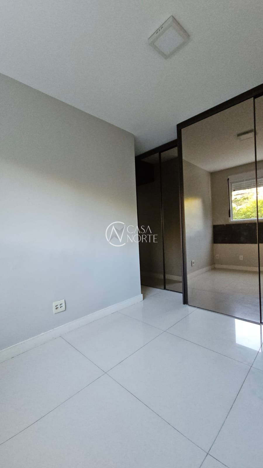 Apartamento à venda com 2 quartos, 56m², 1 vaga, Avenida Teresópolis no bairro Teresópolis em Porto Alegre