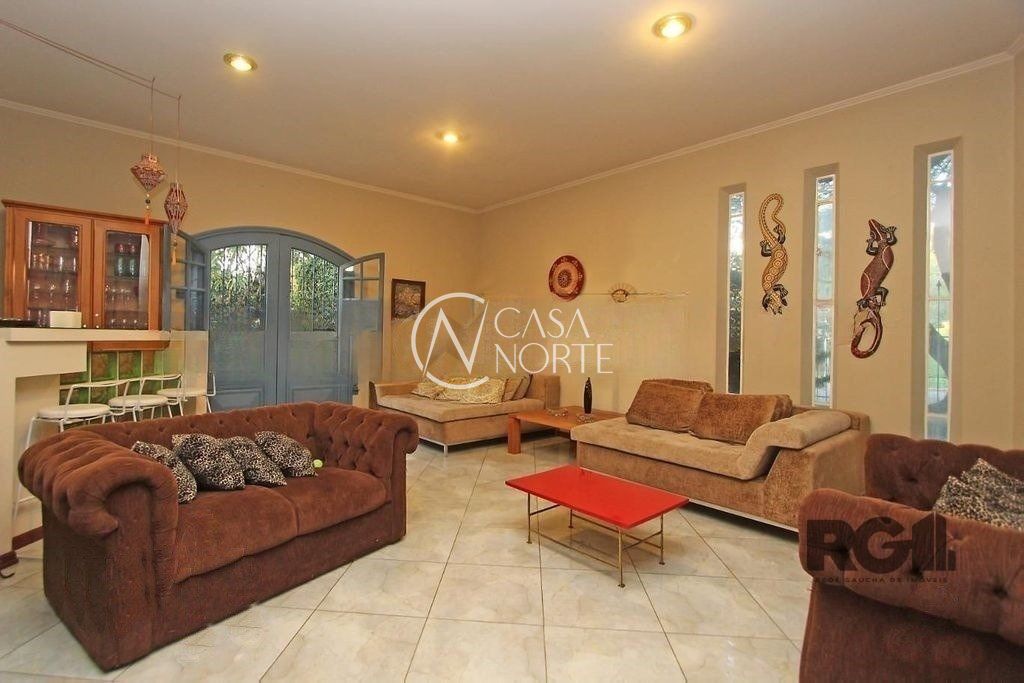 Casa à venda com 4 quartos, 400m², 2 suítes, 3 vagas, Rua Walir Zottis no bairro Jardim Itu em Porto Alegre