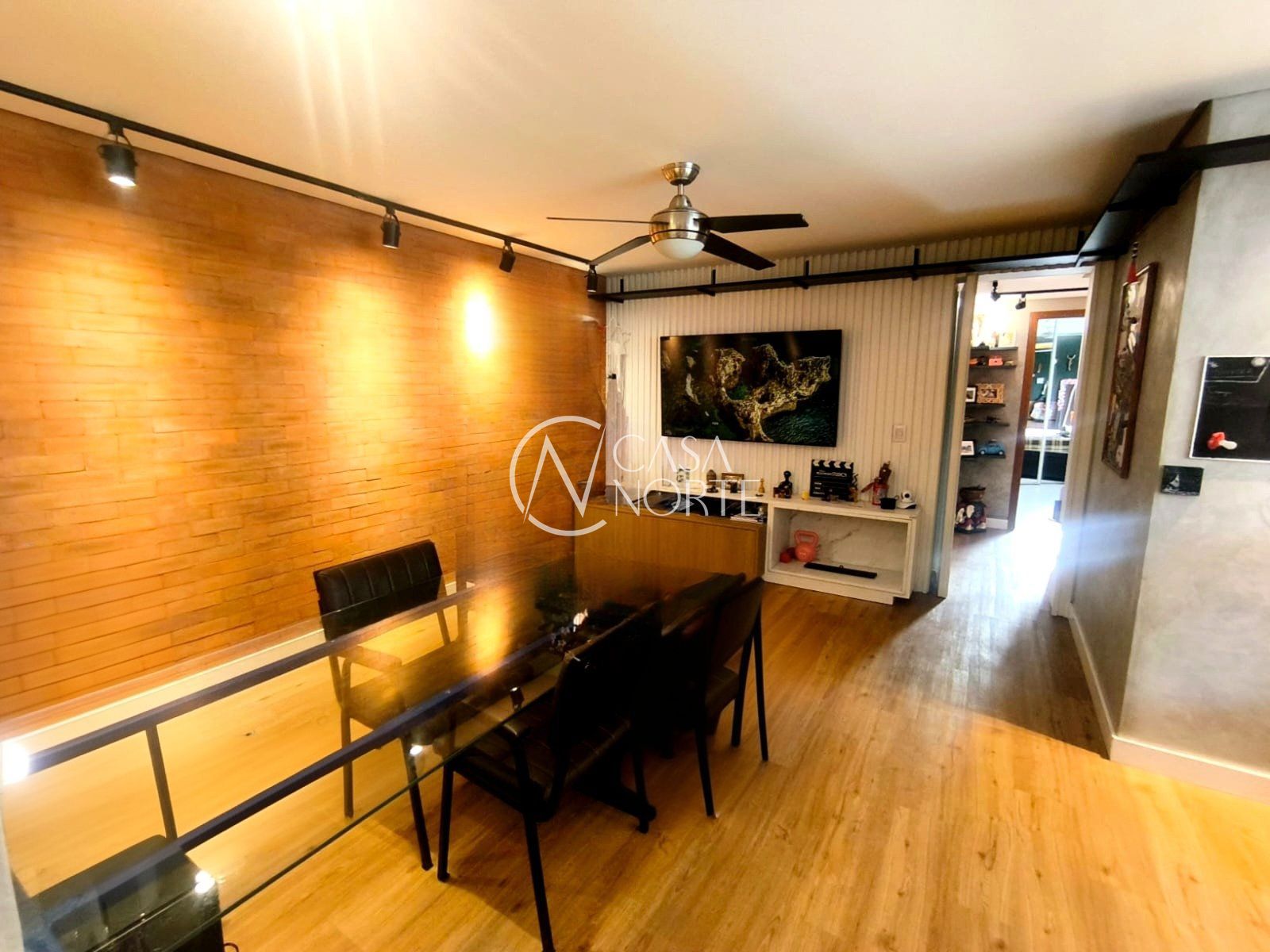 Apartamento à venda com 3 quartos, 97m², 2 suítes, 2 vagas, Rua Roque Calage no bairro Passo da Areia em Porto Alegre