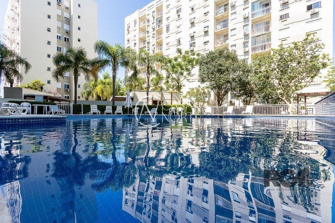 Apartamento à venda com 3 quartos, 72m², 1 suíte, 1 vaga, Rua Teotonia no bairro Camaquã em Porto Alegre