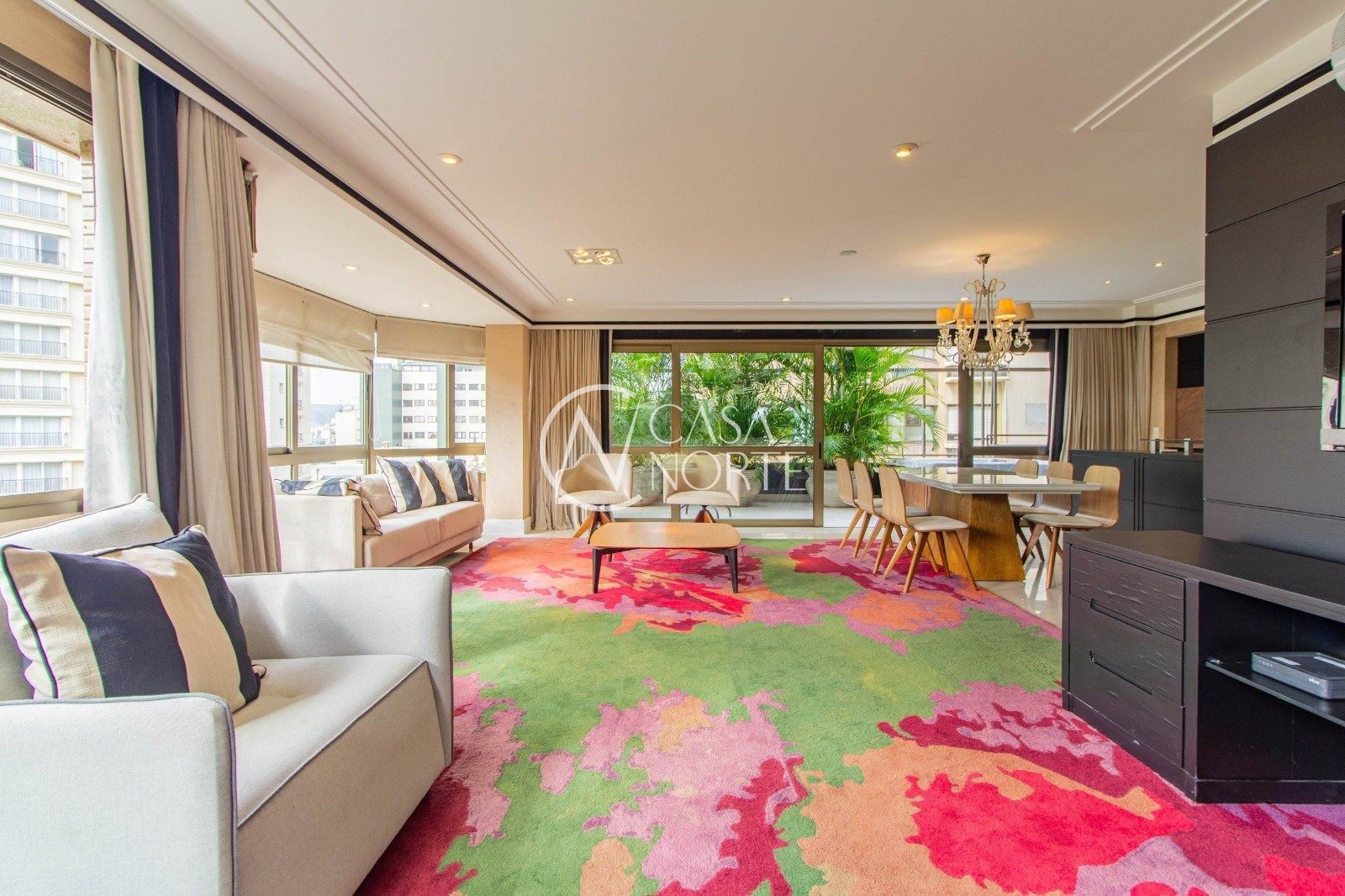 Apartamento Garden à venda com 3 quartos, 202m², 3 suítes, 3 vagas, Rua Pedro Chaves Barcelos no bairro Auxiliadora em Porto Alegre