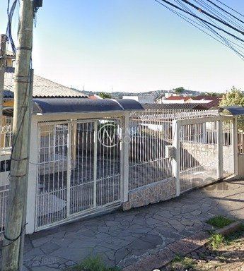 Casa à venda com 3 quartos, 265m², 4 vagas, Rua Padre João Batista Reus no bairro Vila Conceição em Porto Alegre