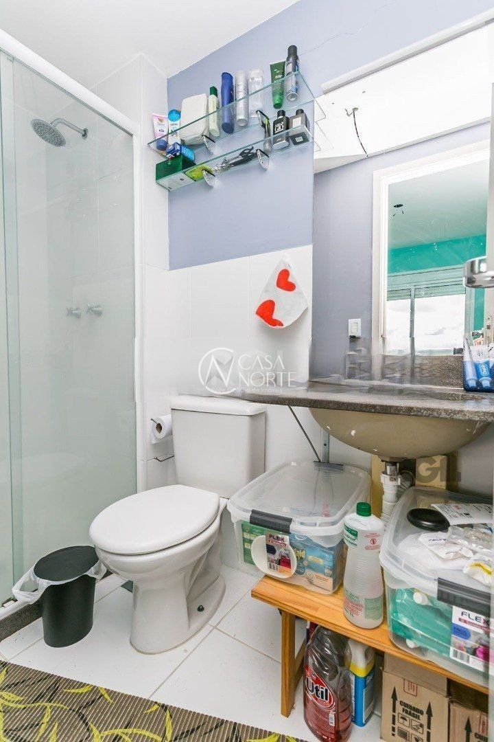 Apartamento à venda com 3 quartos, 50m², 1 suíte, 1 vaga, Rua Airton Ferreira da Silva no bairro Farrapos em Porto Alegre