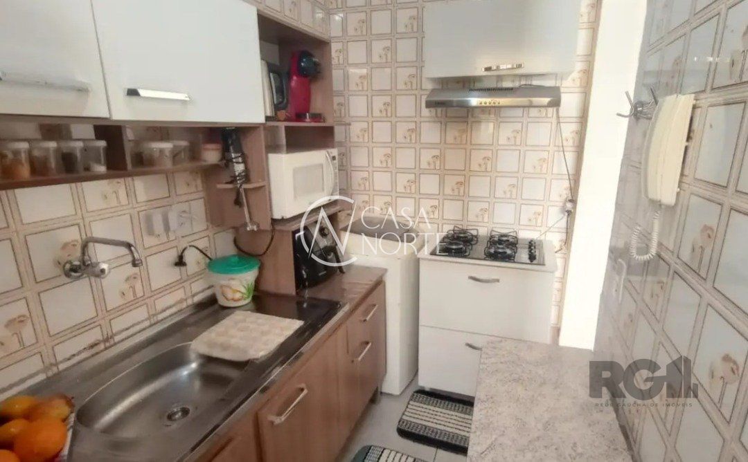 Kitnet à venda com 1 quarto, 28m², Rua Doutor Ramiro Dávila no bairro Azenha em Porto Alegre