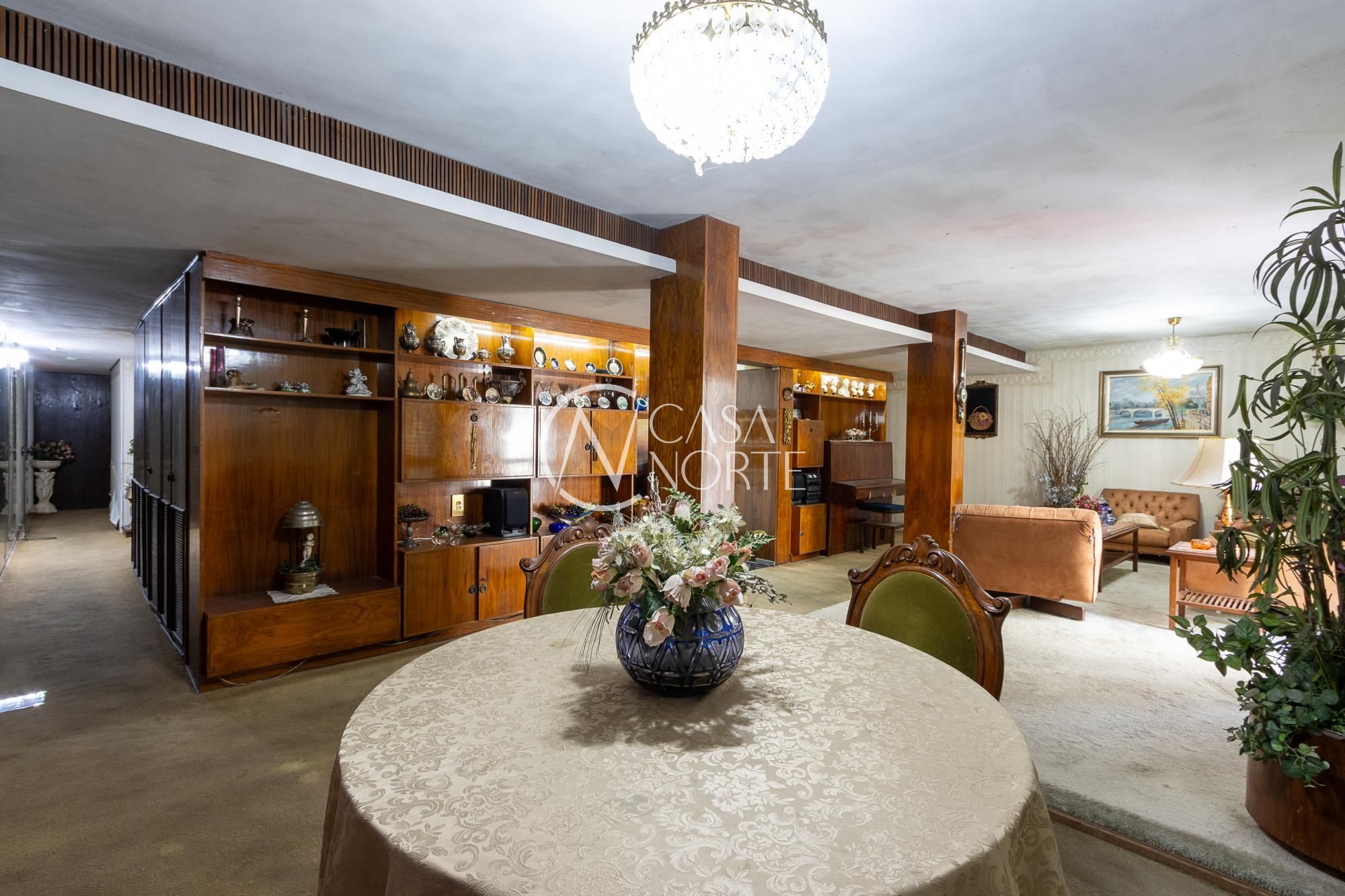 Apartamento à venda com 3 quartos, 149m², 1 vaga, Rua Marechal Floriano Peixoto no bairro Centro Histórico em Porto Alegre