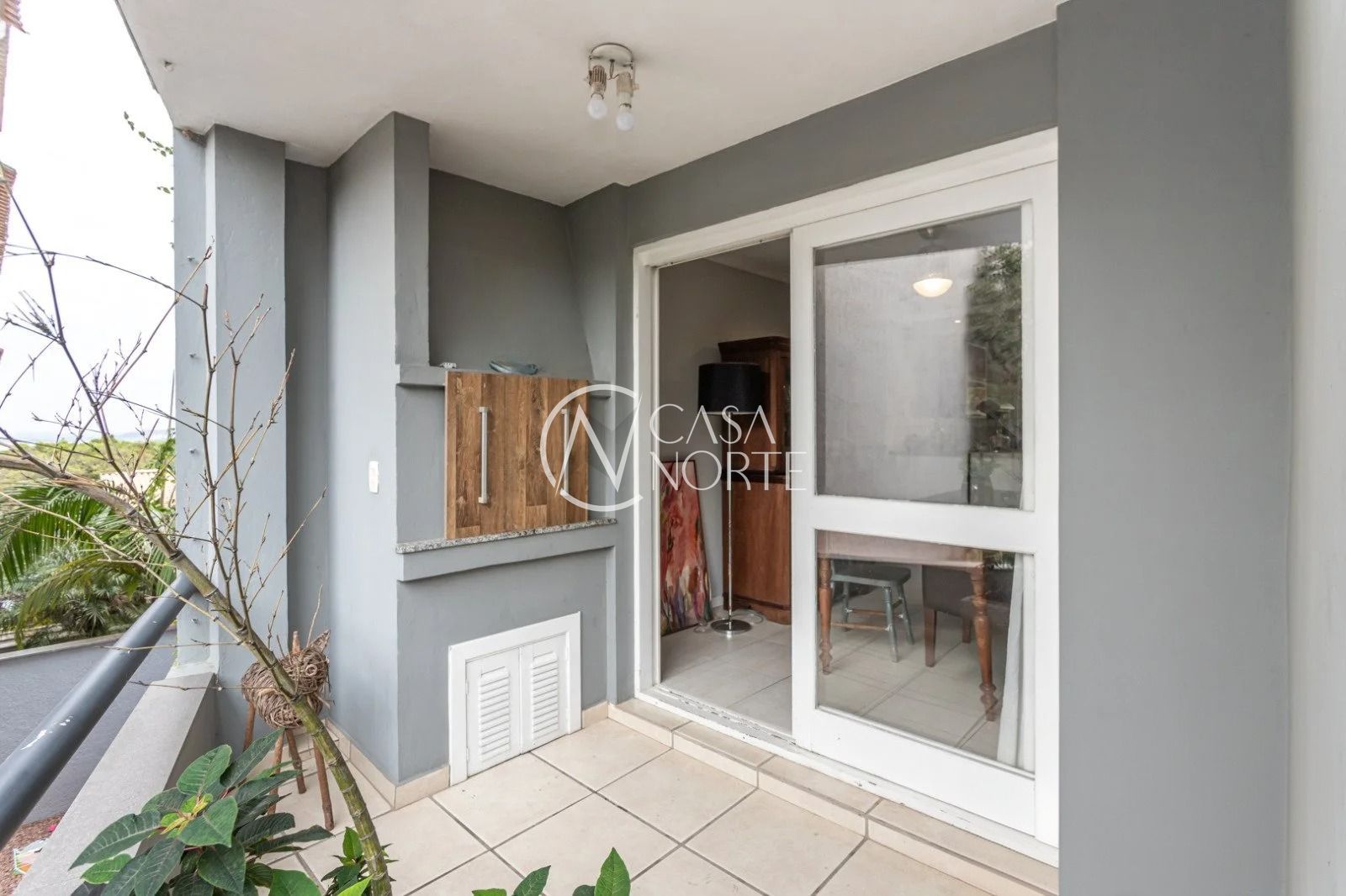 Casa de Condomínio à venda com 3 quartos, 223m², 1 suíte, 2 vagas, Rua Doutor Arnaldo da Silva Ferreira no bairro Jardim Isabel em Porto Alegre