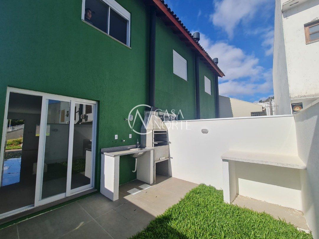 Casa à venda com 2 quartos, 74m², 1 suíte, 1 vaga, Rua Manoel Fernandes no bairro Guarujá em Porto Alegre