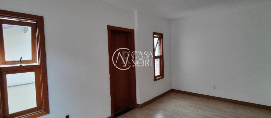 Casa de Condomínio à venda com 3 quartos, 158m², 1 suíte, 2 vagas, Rua Liberal no bairro Tristeza em Porto Alegre
