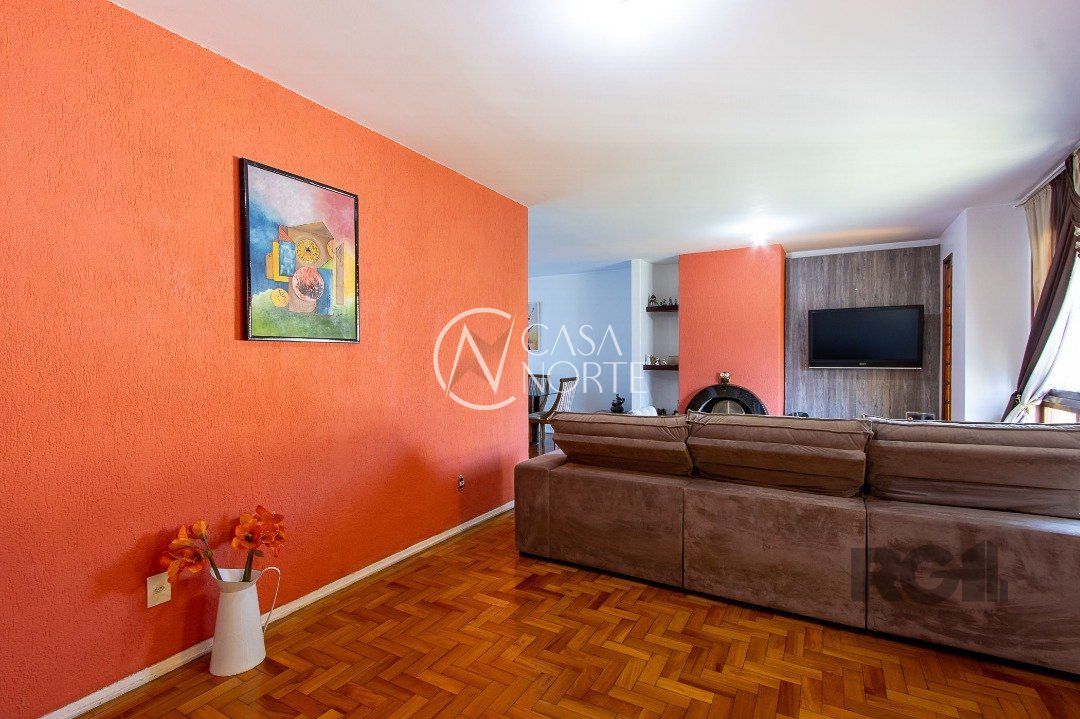 Casa à venda com 3 quartos, 165m², 1 suíte, 3 vagas, Rua Liane Alves no bairro Ipanema em Porto Alegre