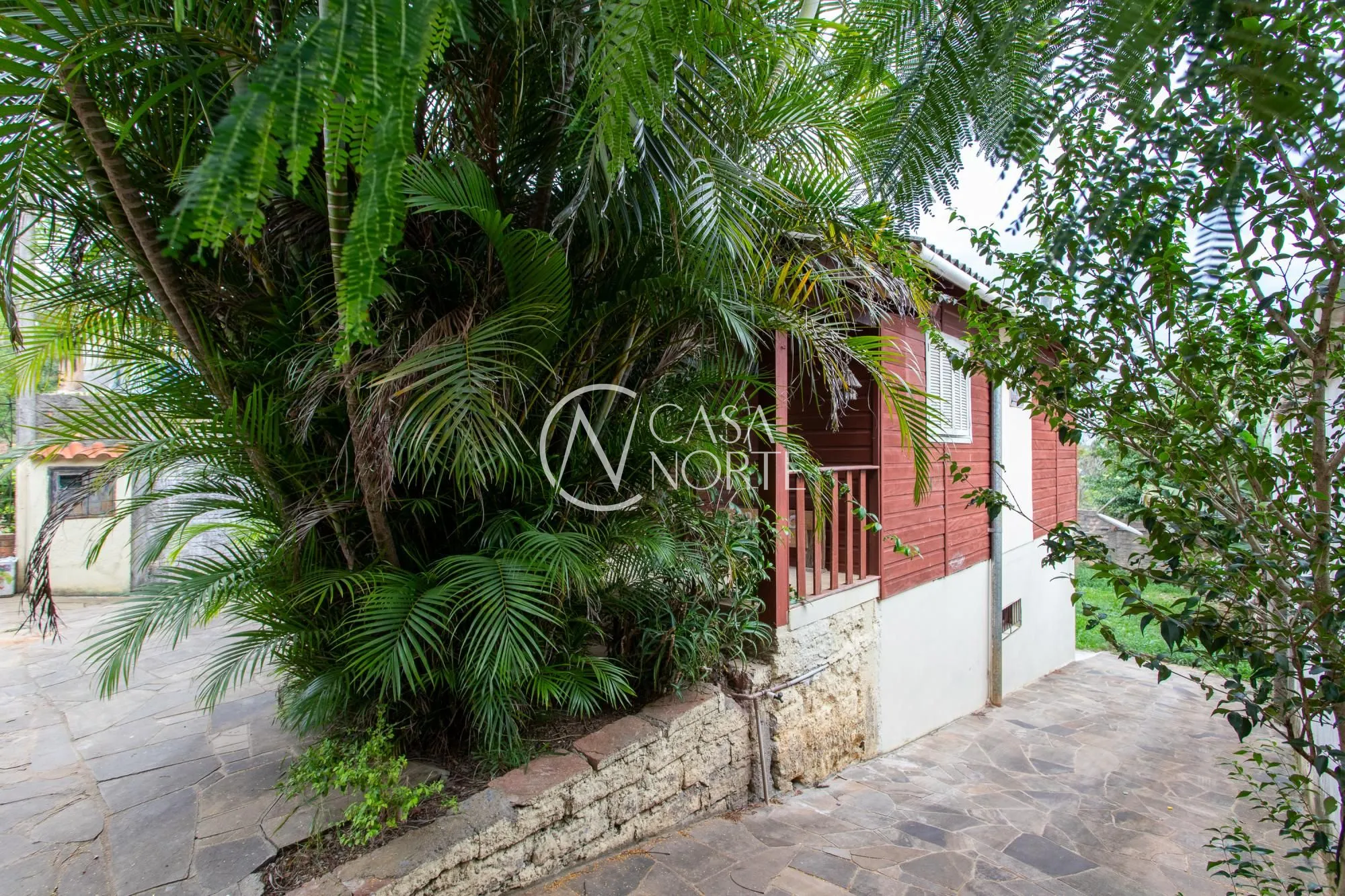 Casa à venda com 2 quartos, 85m², 3 vagas, Rua Cláudio Rodrigues Nunes no bairro Vila Nova em Porto Alegre