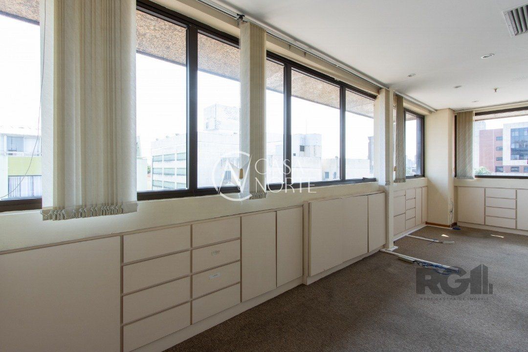 Sala Comercial à venda , 52m², Rua Antenor Lemos no bairro Menino Deus em Porto Alegre