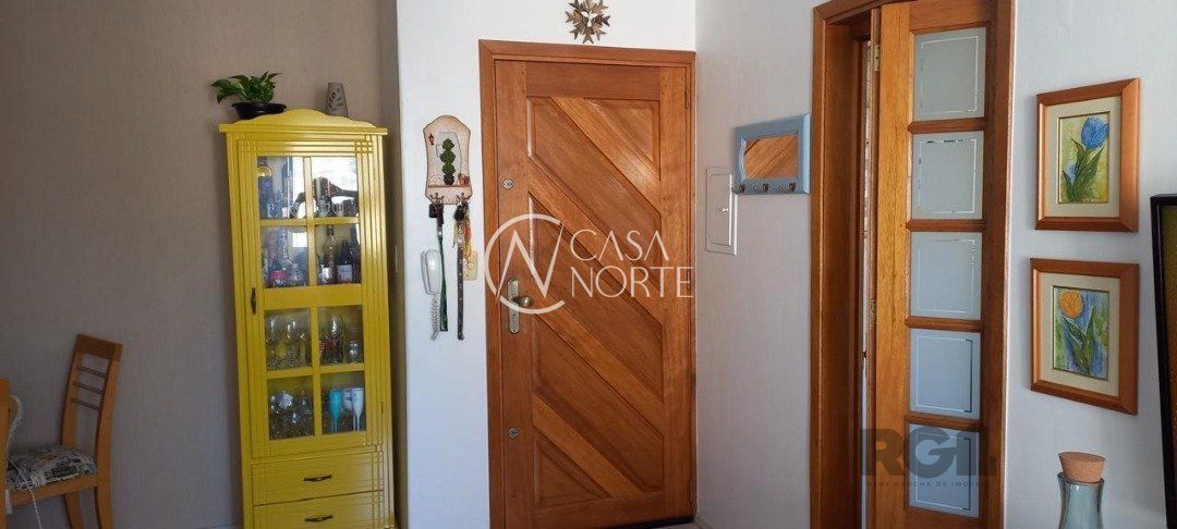 Apartamento à venda com 2 quartos, 52m², 1 vaga, Rua Doutor Pio Fiori de Azevedo no bairro Vila Nova em Porto Alegre