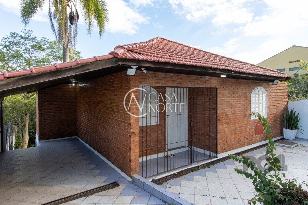 Casa à venda com 3 quartos, 186m², 2 vagas, Rua Doutor Egydio Michaelsen no bairro Ipanema em Porto Alegre