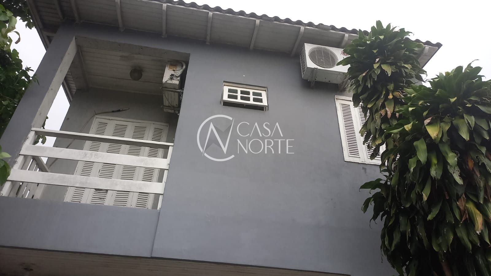 Casa à venda com 5 quartos, 180m², 2 suítes, 3 vagas, Rua Sylvio Sanson no bairro Sarandi em Porto Alegre