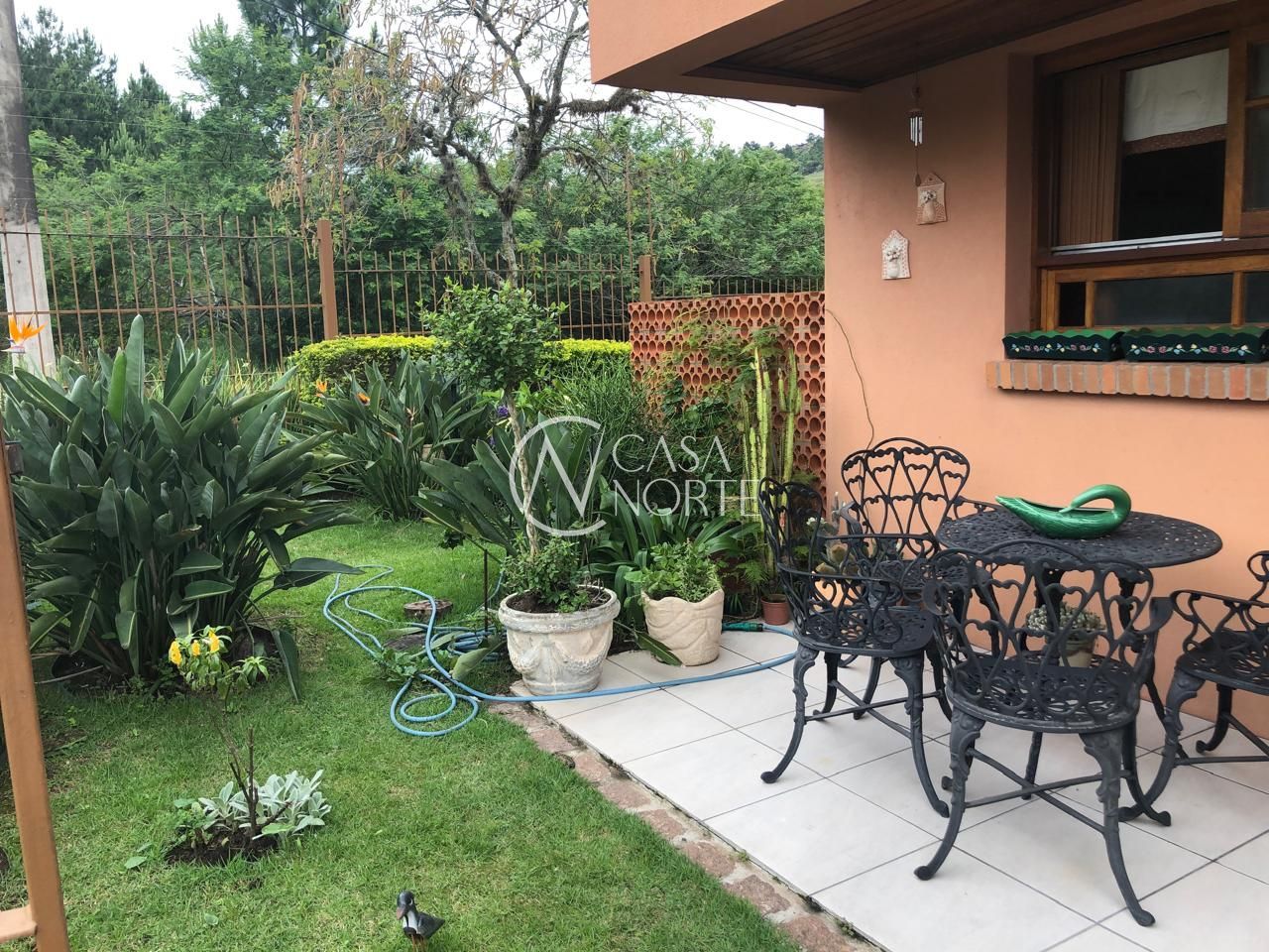 Casa de Condomínio à venda com 3 quartos, 155m², 1 suíte, 1 vaga, Rua Giorgio Negroni no bairro Espírito Santo em Porto Alegre