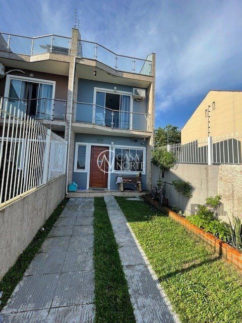 Casa à venda com 2 quartos, 124m², 2 suítes, 2 vagas, Rua Doutor Sady Soares no bairro Guarujá em Porto Alegre