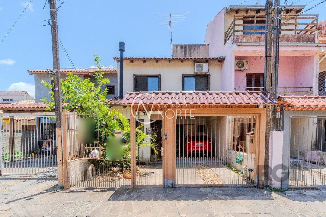 Casa à venda com 3 quartos, 124m², 1 suíte, 2 vagas, Rua Edgar Sanches Laurent no bairro Hípica em Porto Alegre